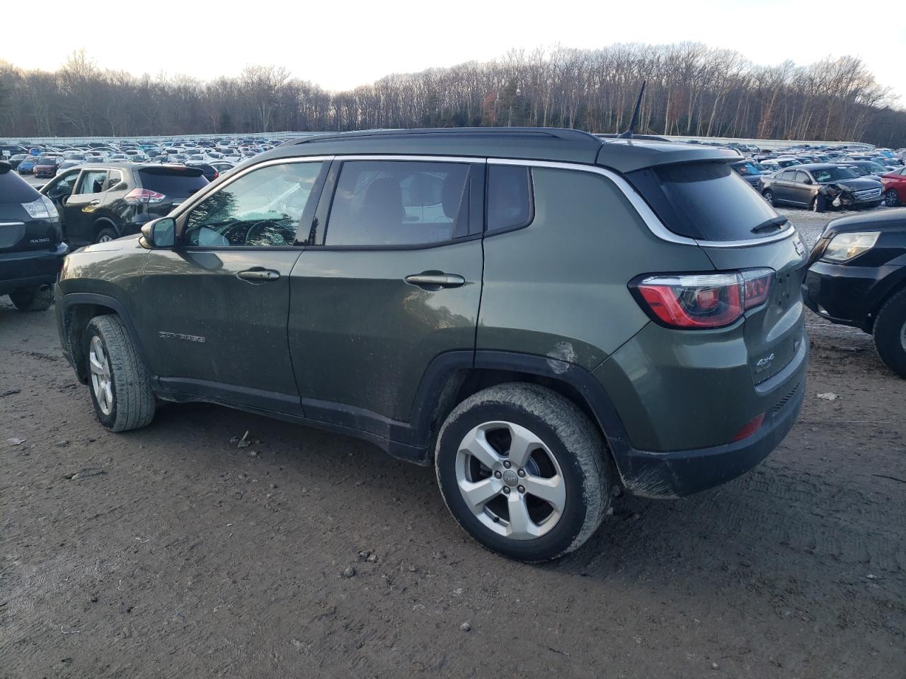 Photo 1 VIN: 3C4NJDBB3JT440677 - JEEP COMPASS 