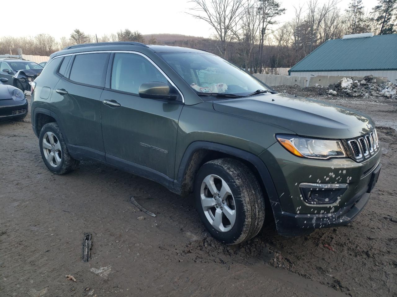 Photo 3 VIN: 3C4NJDBB3JT440677 - JEEP COMPASS 