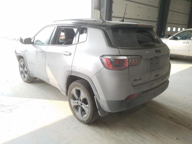 Photo 2 VIN: 3C4NJDBB3JT454370 - JEEP COMPASS 