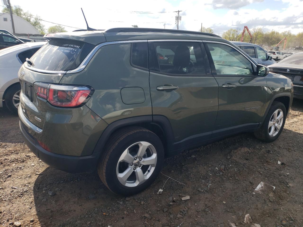 Photo 2 VIN: 3C4NJDBB3KT600266 - JEEP COMPASS 