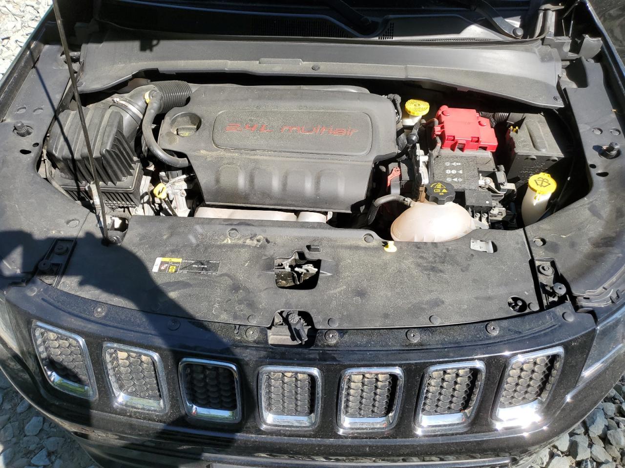 Photo 11 VIN: 3C4NJDBB3KT617018 - JEEP COMPASS 