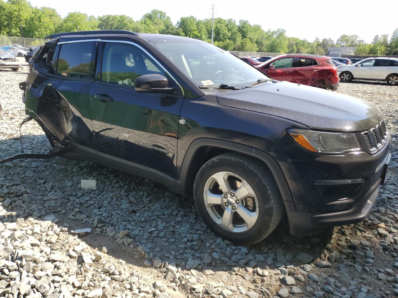 Photo 3 VIN: 3C4NJDBB3KT617018 - JEEP COMPASS 