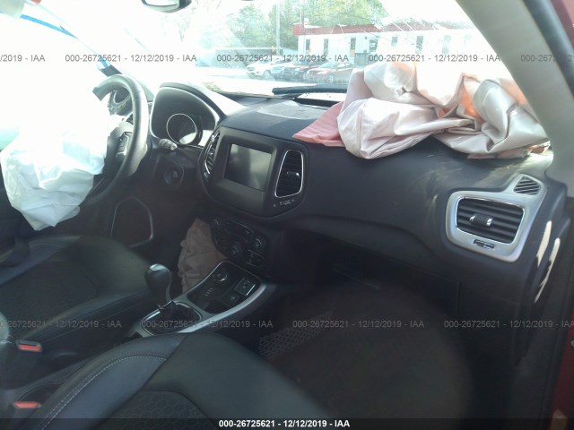 Photo 4 VIN: 3C4NJDBB3KT630187 - JEEP COMPASS 