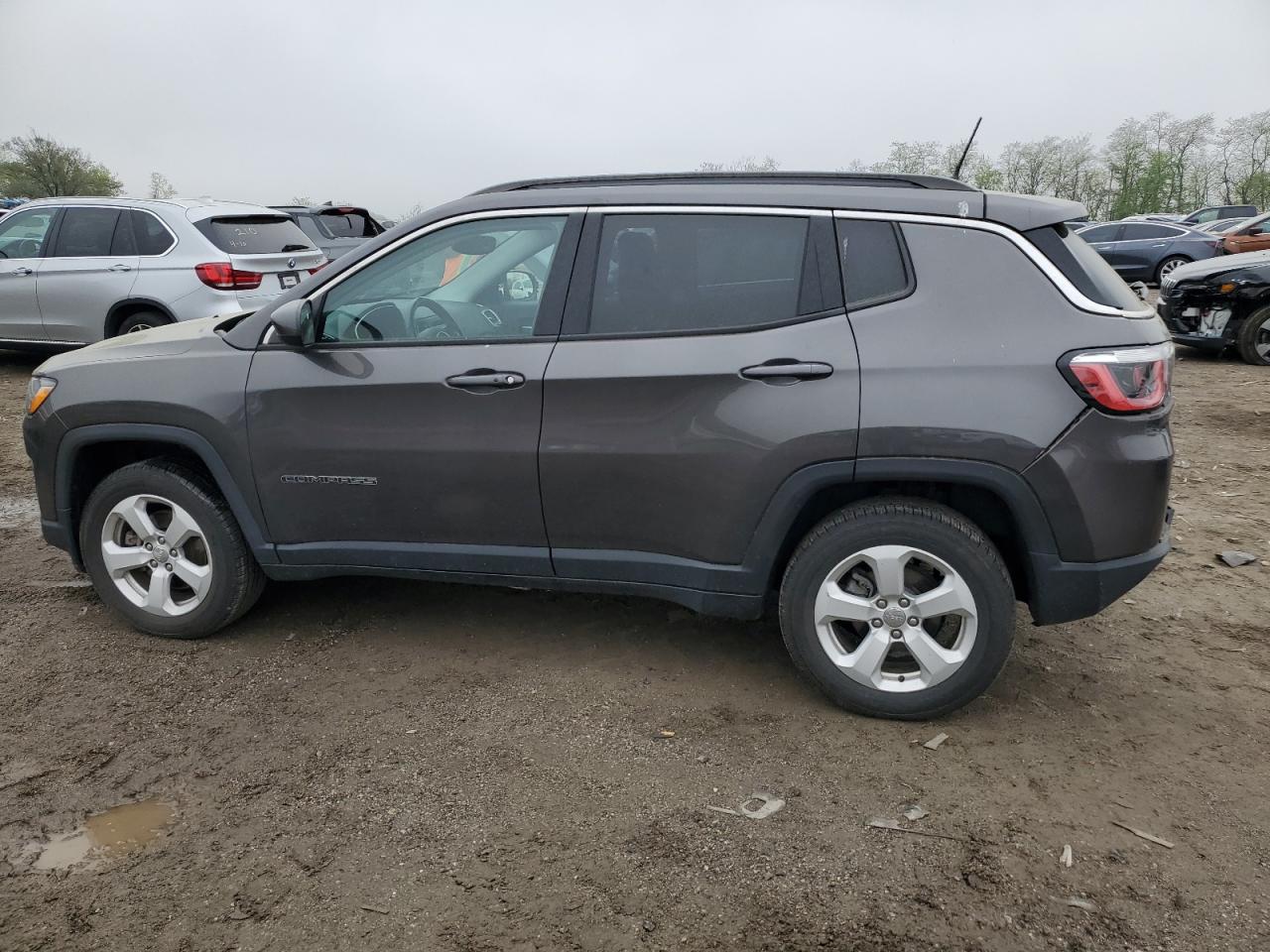 Photo 1 VIN: 3C4NJDBB3KT812777 - JEEP COMPASS 