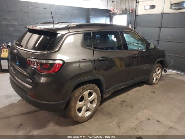 Photo 3 VIN: 3C4NJDBB3KT839056 - JEEP COMPASS 