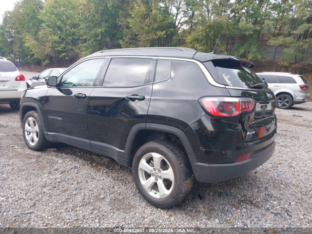 Photo 2 VIN: 3C4NJDBB3KT847707 - JEEP COMPASS 