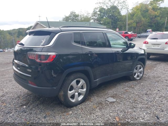 Photo 3 VIN: 3C4NJDBB3KT847707 - JEEP COMPASS 