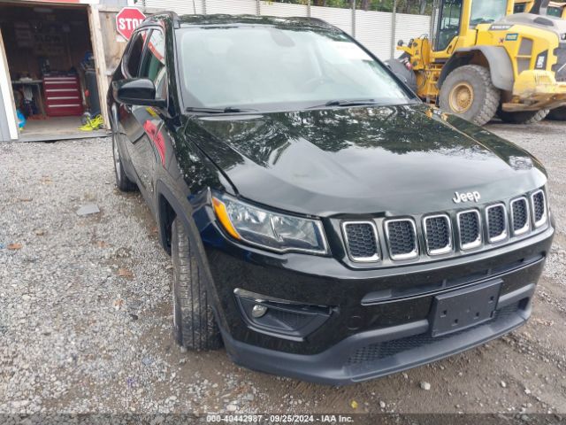 Photo 5 VIN: 3C4NJDBB3KT847707 - JEEP COMPASS 