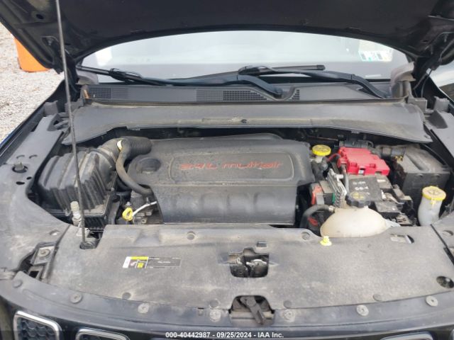 Photo 9 VIN: 3C4NJDBB3KT847707 - JEEP COMPASS 