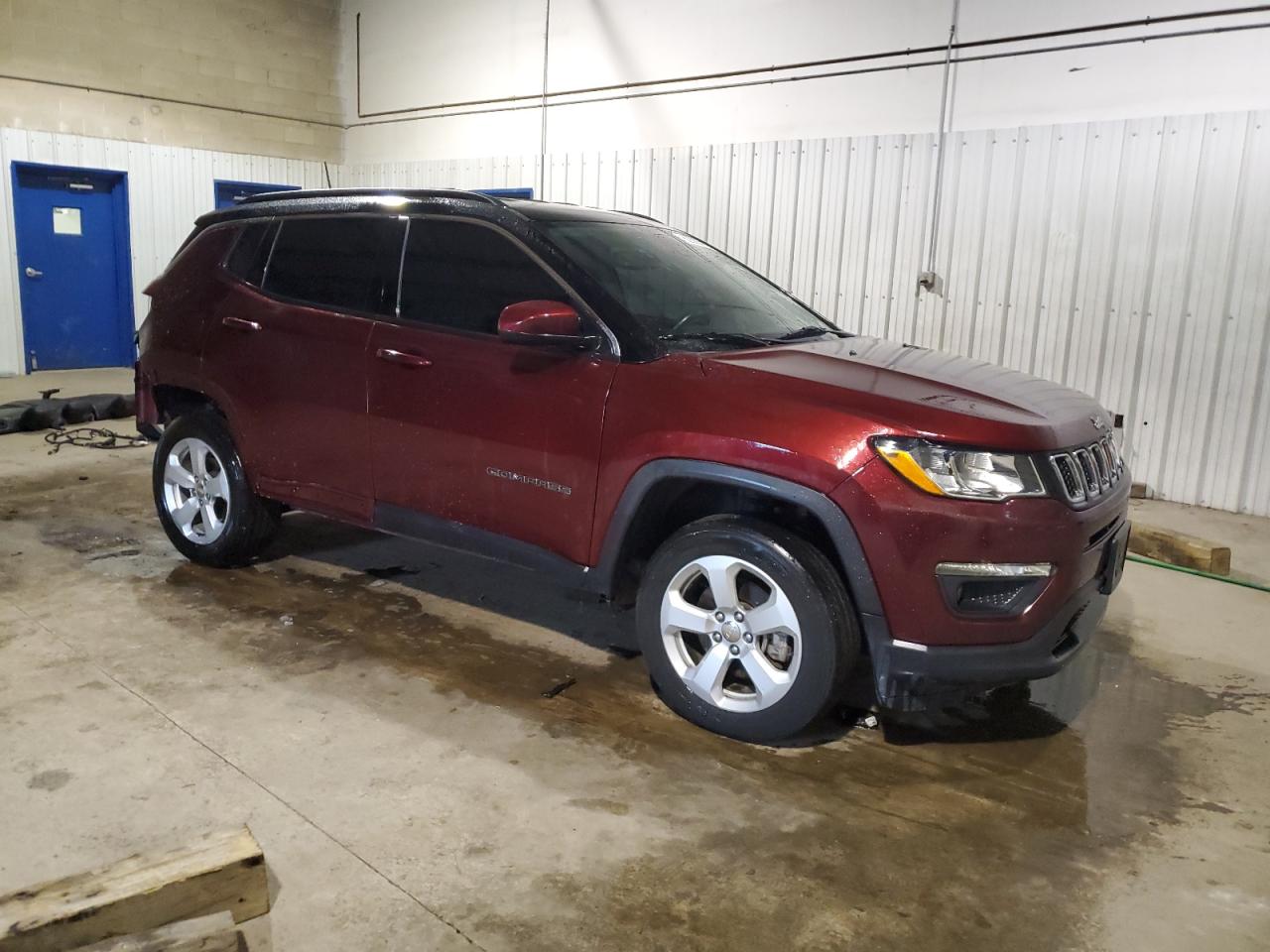 Photo 3 VIN: 3C4NJDBB3LT217591 - JEEP COMPASS 