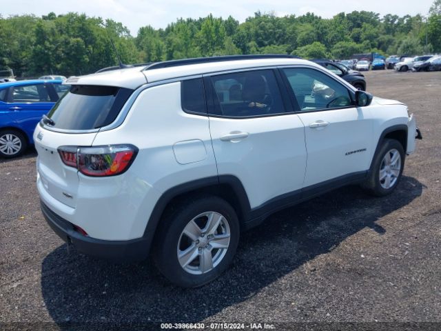 Photo 3 VIN: 3C4NJDBB3NT215679 - JEEP COMPASS 