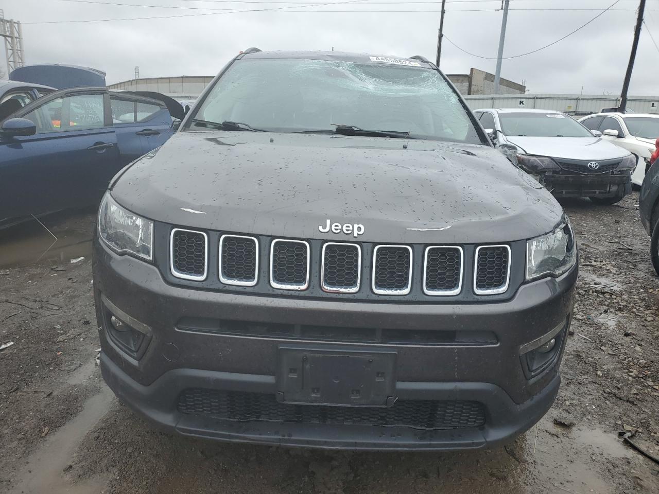 Photo 4 VIN: 3C4NJDBB4JT162601 - JEEP COMPASS 