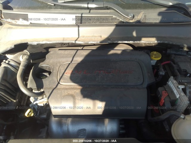 Photo 9 VIN: 3C4NJDBB4JT185313 - JEEP COMPASS 