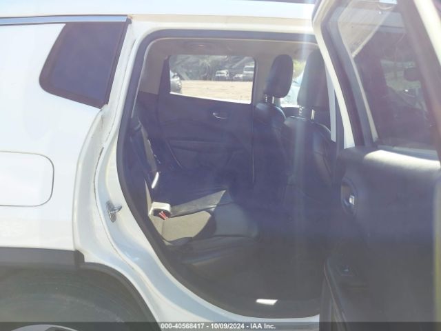 Photo 7 VIN: 3C4NJDBB4JT331872 - JEEP COMPASS 