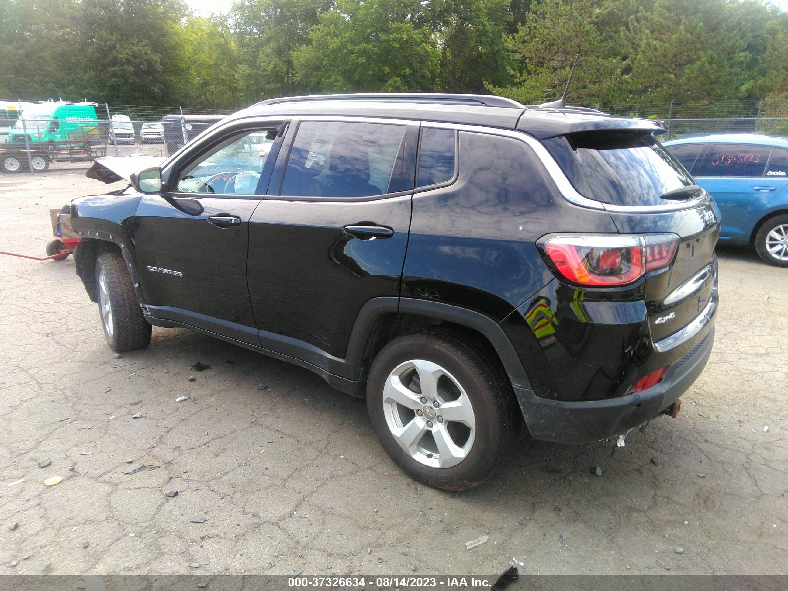 Photo 2 VIN: 3C4NJDBB4JT392977 - JEEP COMPASS 