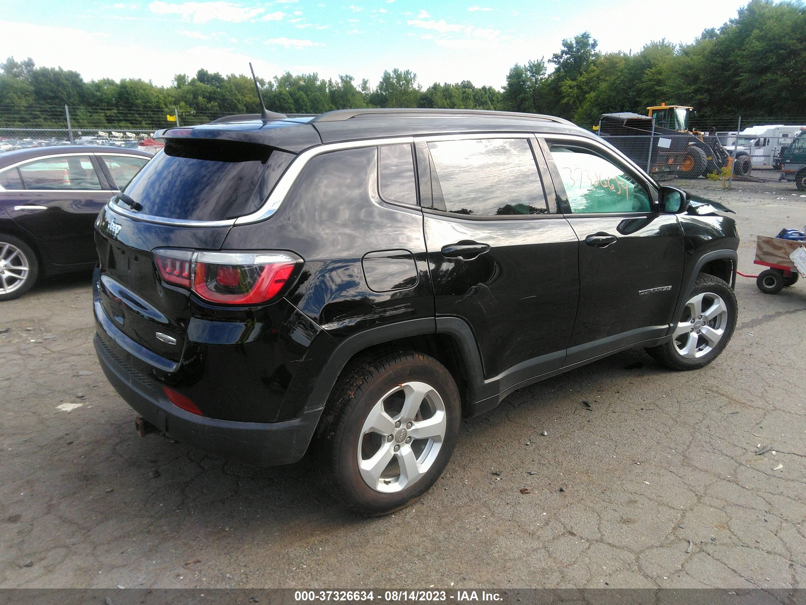 Photo 3 VIN: 3C4NJDBB4JT392977 - JEEP COMPASS 