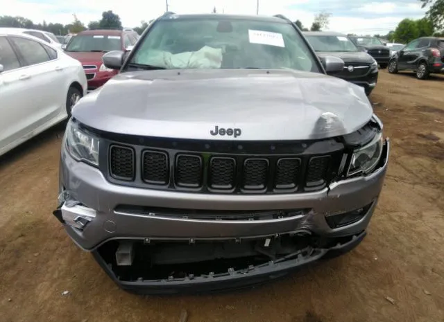 Photo 5 VIN: 3C4NJDBB4JT395202 - JEEP COMPASS 