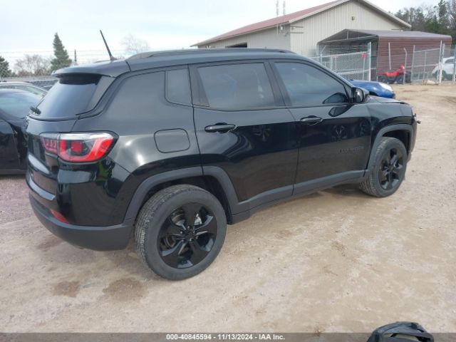 Photo 3 VIN: 3C4NJDBB4JT403170 - JEEP COMPASS 