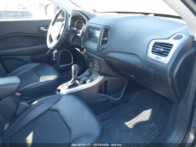 Photo 4 VIN: 3C4NJDBB4KT593330 - JEEP COMPASS 