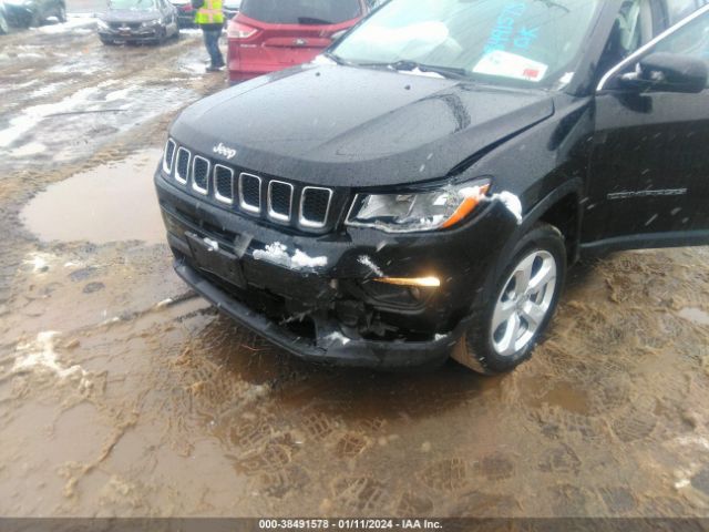 Photo 5 VIN: 3C4NJDBB4KT850759 - JEEP COMPASS 