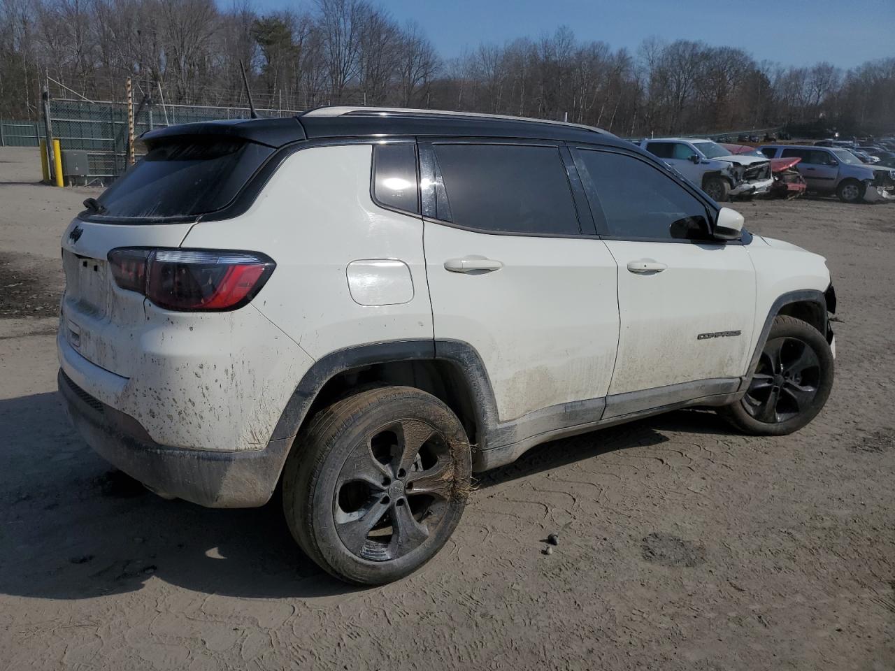 Photo 2 VIN: 3C4NJDBB4MT523474 - JEEP COMPASS 