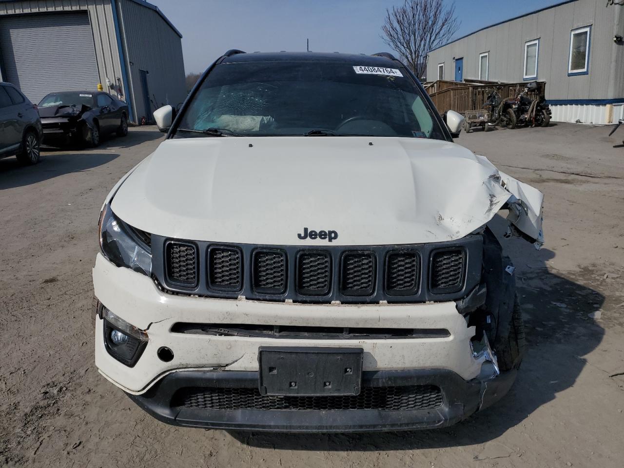 Photo 4 VIN: 3C4NJDBB4MT523474 - JEEP COMPASS 