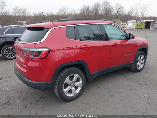 Photo 3 VIN: 3C4NJDBB5JT100379 - JEEP COMPASS 