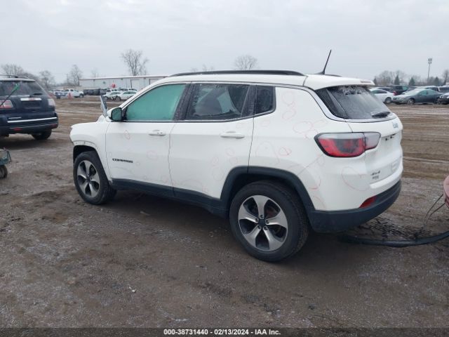 Photo 2 VIN: 3C4NJDBB5JT144480 - JEEP COMPASS 