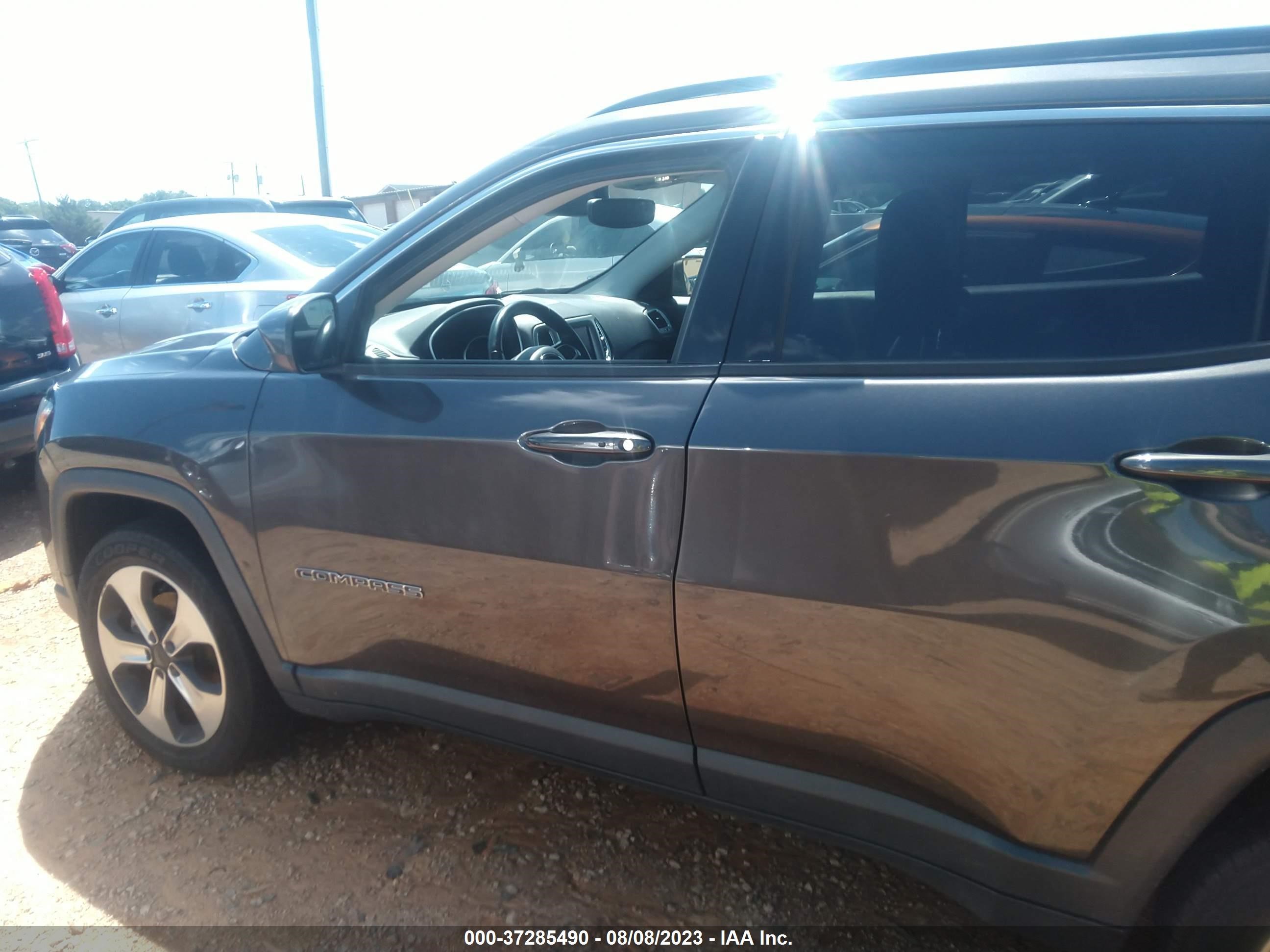 Photo 13 VIN: 3C4NJDBB5JT179911 - JEEP COMPASS 