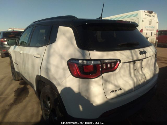 Photo 2 VIN: 3C4NJDBB5JT325742 - JEEP COMPASS 