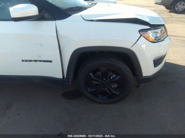 Photo 5 VIN: 3C4NJDBB5JT325742 - JEEP COMPASS 