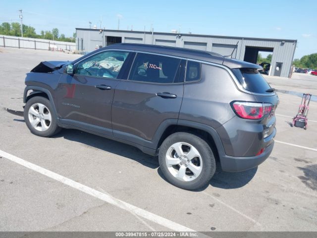 Photo 2 VIN: 3C4NJDBB5JT350219 - JEEP COMPASS 