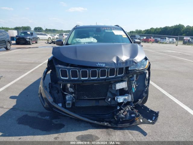 Photo 5 VIN: 3C4NJDBB5JT350219 - JEEP COMPASS 