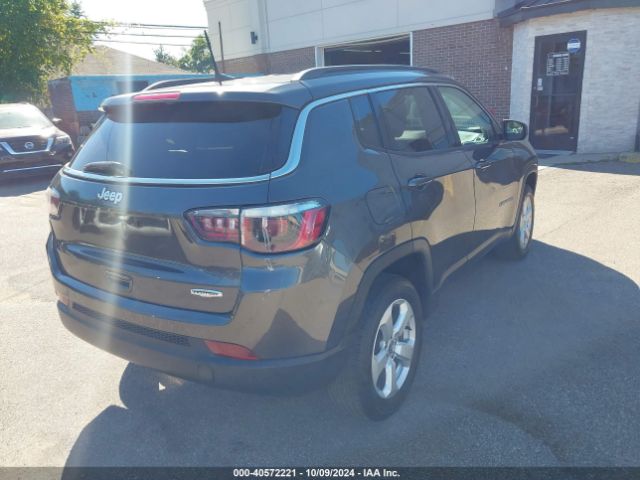 Photo 3 VIN: 3C4NJDBB5JT398657 - JEEP COMPASS 