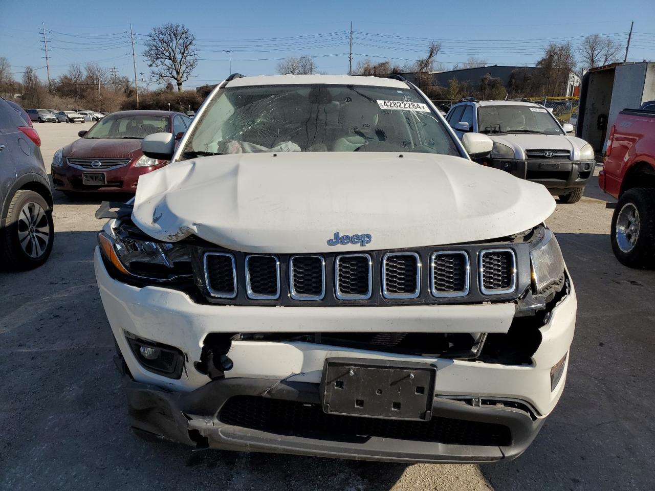 Photo 4 VIN: 3C4NJDBB5JT401315 - JEEP COMPASS 