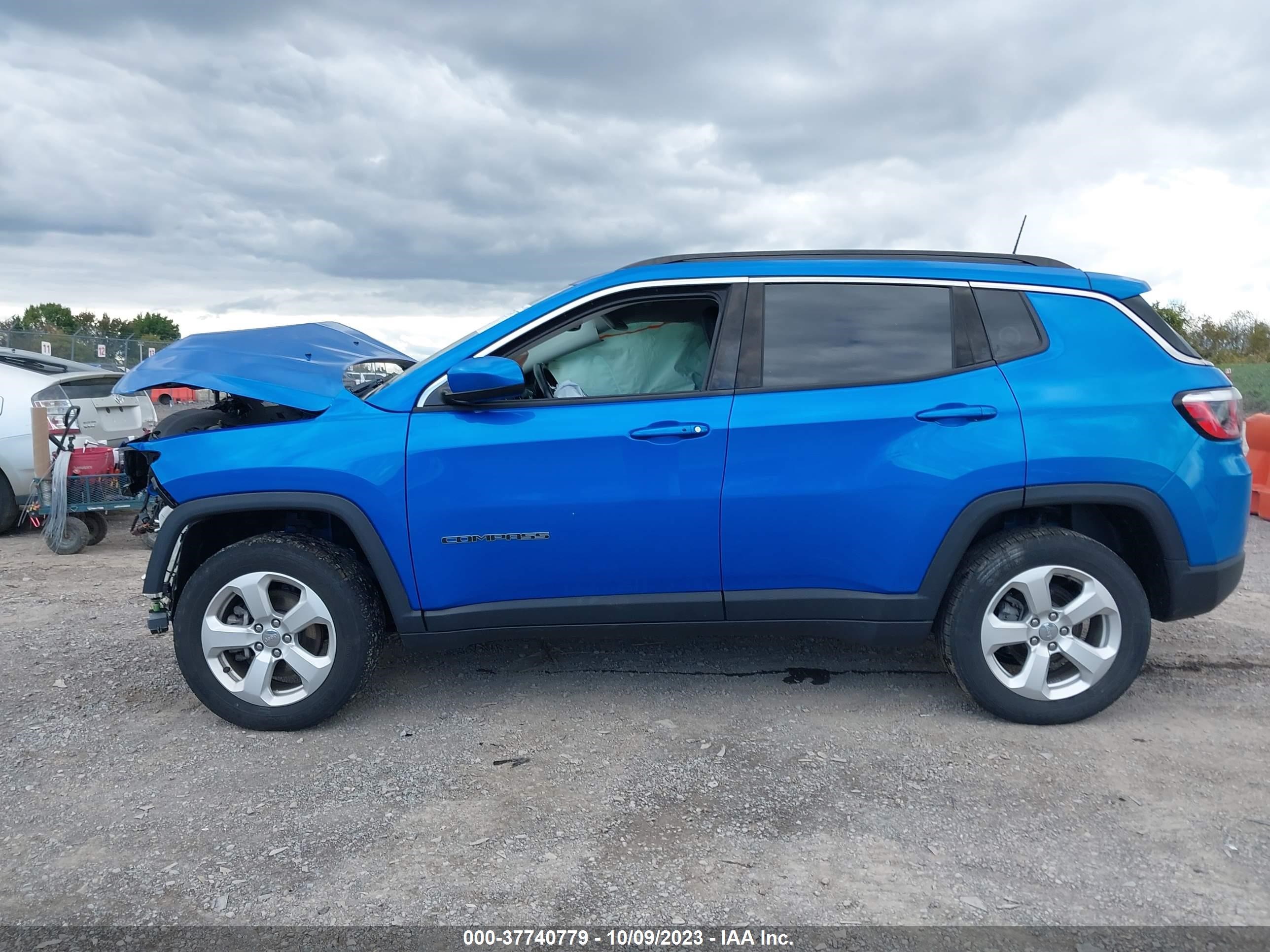 Photo 12 VIN: 3C4NJDBB5JT485216 - JEEP COMPASS 