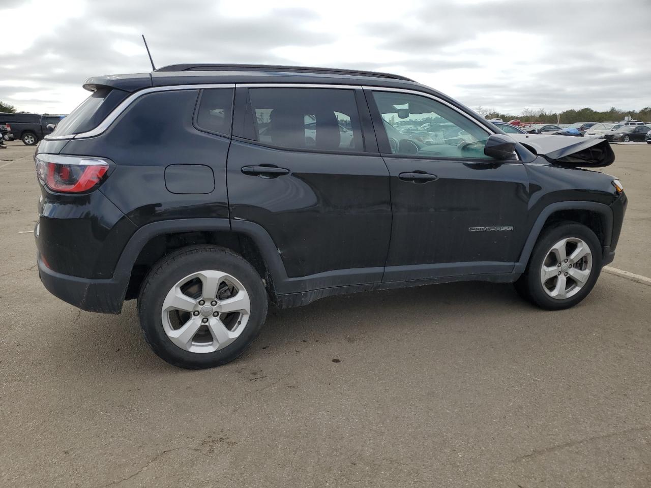 Photo 2 VIN: 3C4NJDBB5JT492912 - JEEP COMPASS 