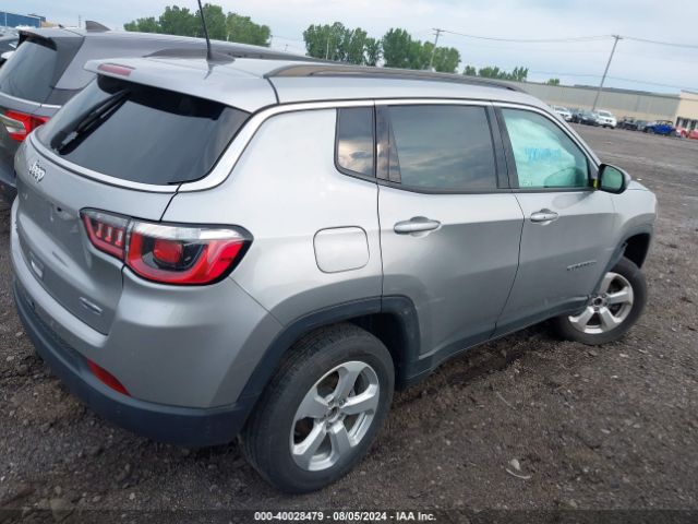 Photo 3 VIN: 3C4NJDBB5KT690410 - JEEP COMPASS 