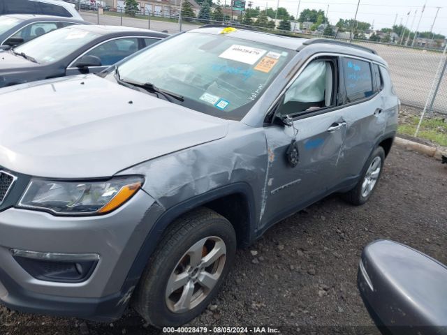 Photo 5 VIN: 3C4NJDBB5KT690410 - JEEP COMPASS 