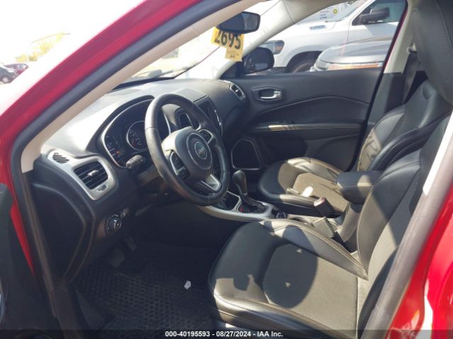 Photo 4 VIN: 3C4NJDBB5KT818371 - JEEP COMPASS 