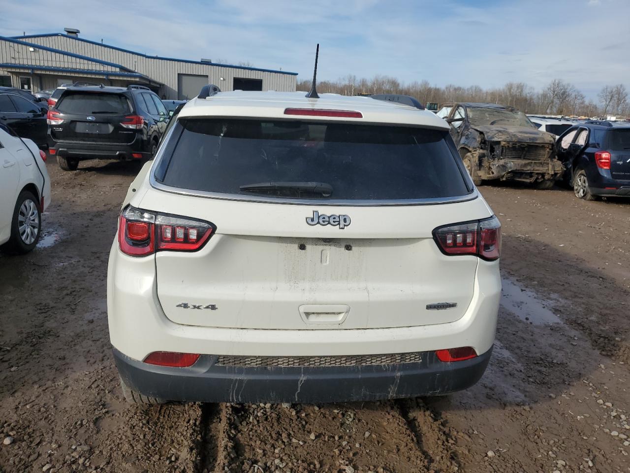 Photo 5 VIN: 3C4NJDBB5MT540414 - JEEP COMPASS 