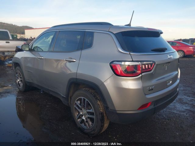 Photo 2 VIN: 3C4NJDBB6JT111925 - JEEP COMPASS 