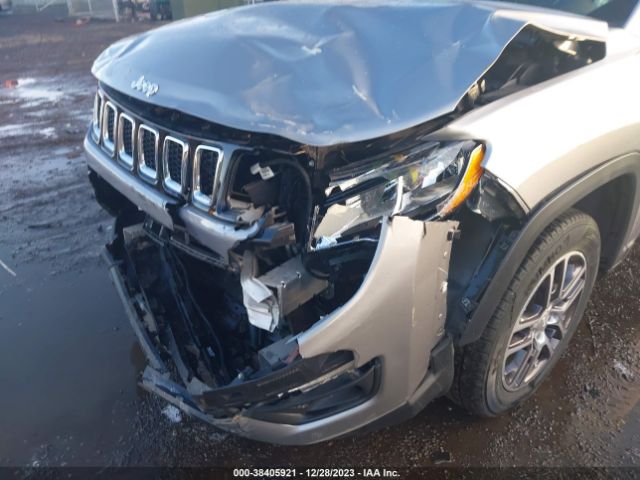 Photo 5 VIN: 3C4NJDBB6JT111925 - JEEP COMPASS 