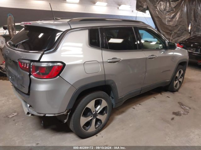 Photo 3 VIN: 3C4NJDBB6JT131897 - JEEP COMPASS 