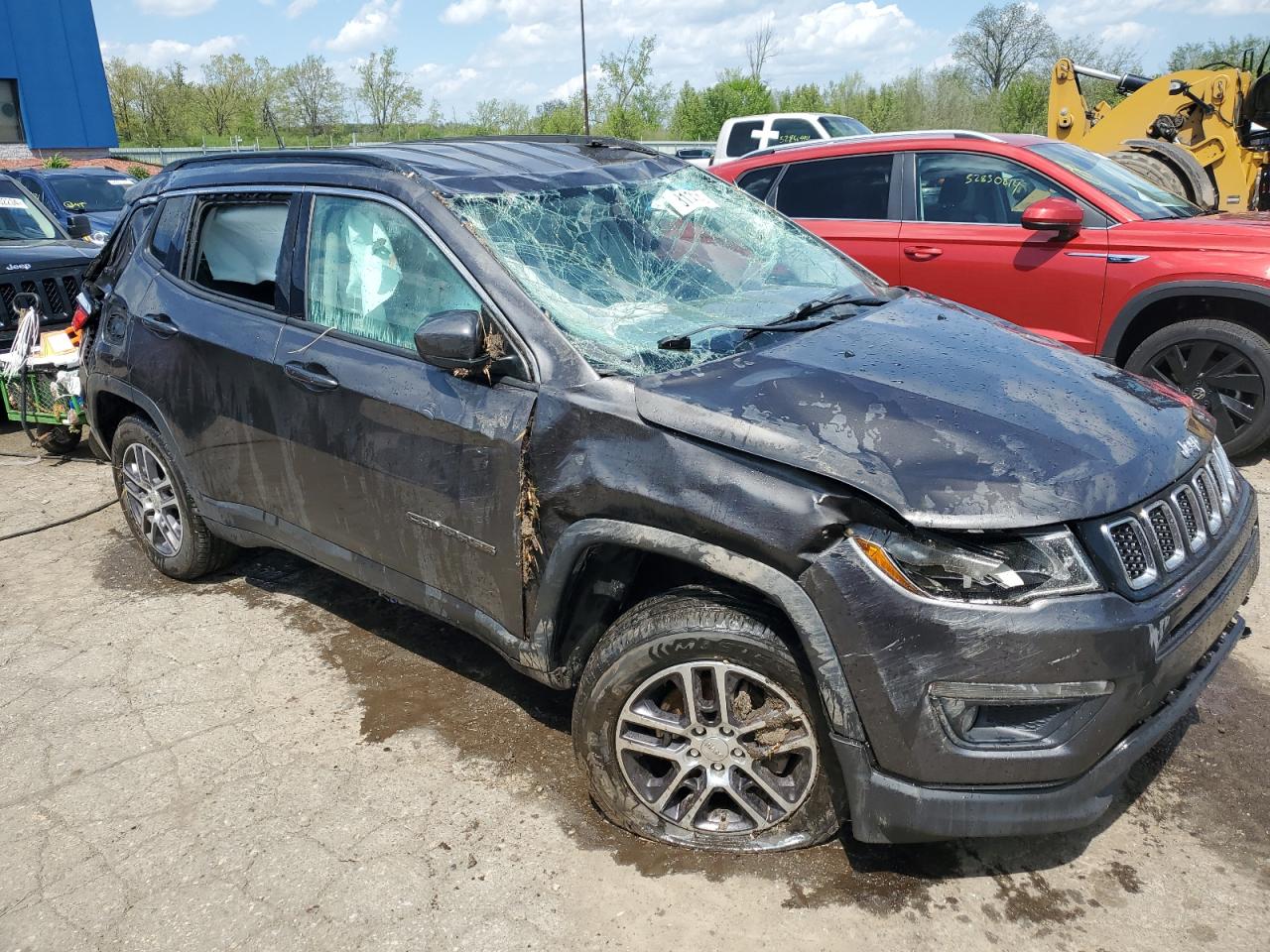 Photo 3 VIN: 3C4NJDBB6JT179738 - JEEP COMPASS 