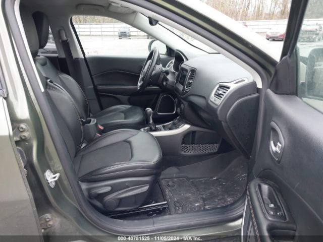 Photo 4 VIN: 3C4NJDBB6JT290936 - JEEP COMPASS 