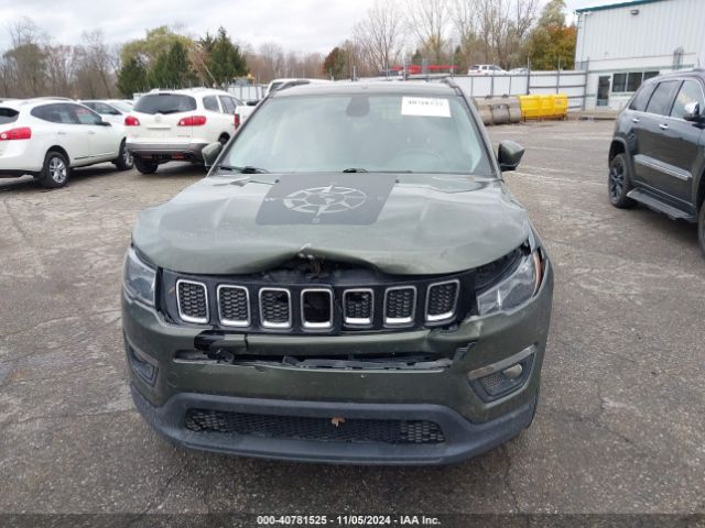 Photo 5 VIN: 3C4NJDBB6JT290936 - JEEP COMPASS 