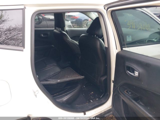 Photo 7 VIN: 3C4NJDBB6JT291083 - JEEP COMPASS 