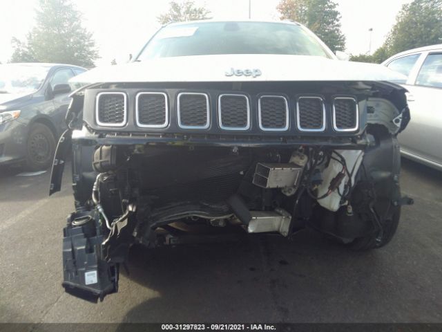 Photo 5 VIN: 3C4NJDBB6JT373542 - JEEP COMPASS 