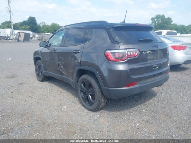 Photo 2 VIN: 3C4NJDBB6JT395606 - JEEP COMPASS 